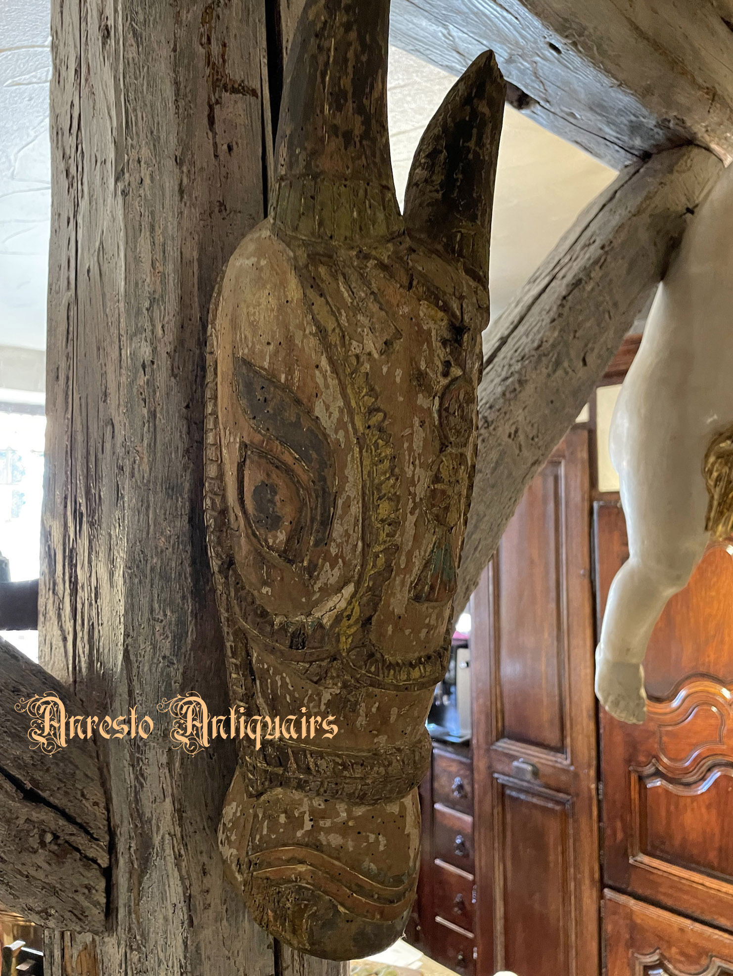 Antieke houten paardenkop