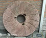 ~klik vergroting~ Antieke granieten molensteen 