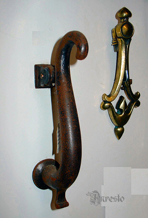 ANTIEKE DEURKLOPPERS