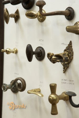 Antieke deurknoppen Anresto