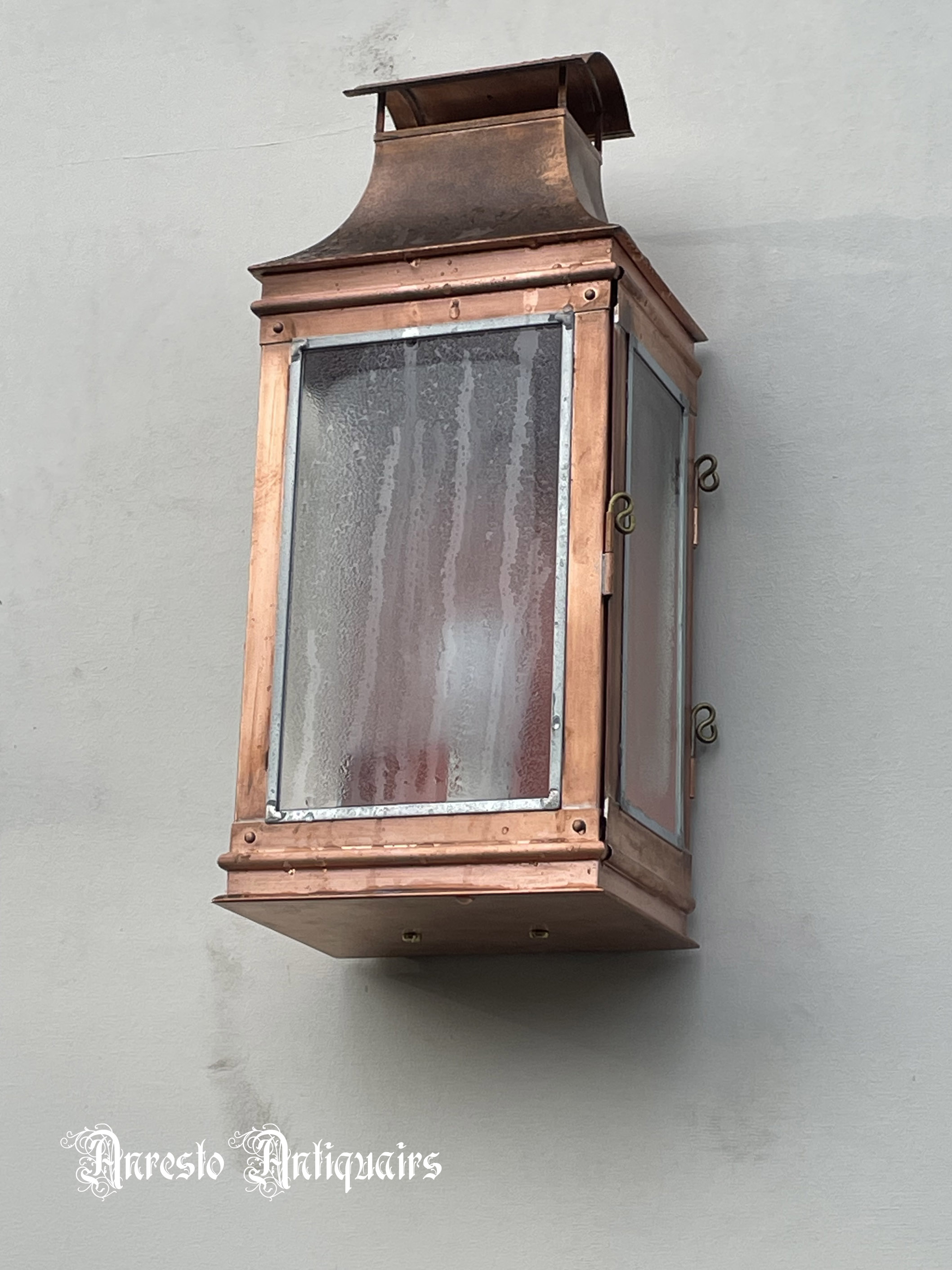 ~Oude koperen Amsterdamse muurlantaarn   [ANRESTO klik vergroting]~ 