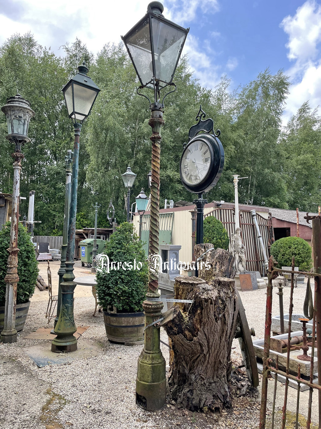 ~Antieke Gotische lantaarnpaal [ANRESTO klik vergroting]~   