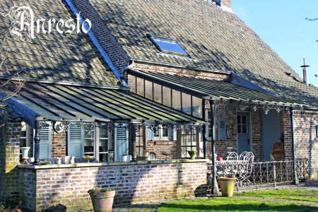 landelijk afdaken complex