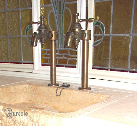 antique TAPS