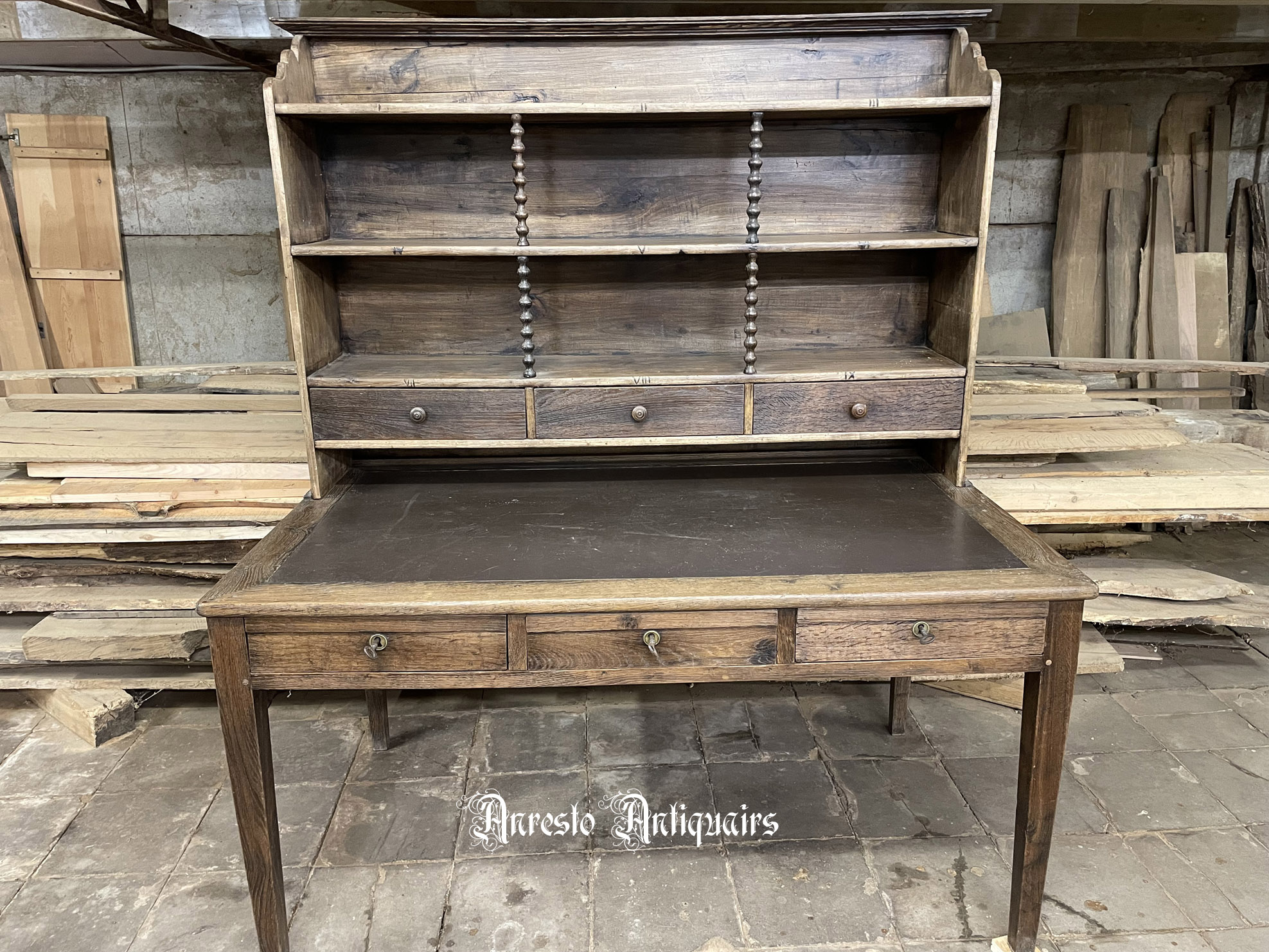 Antieke Spaanse muurtafel